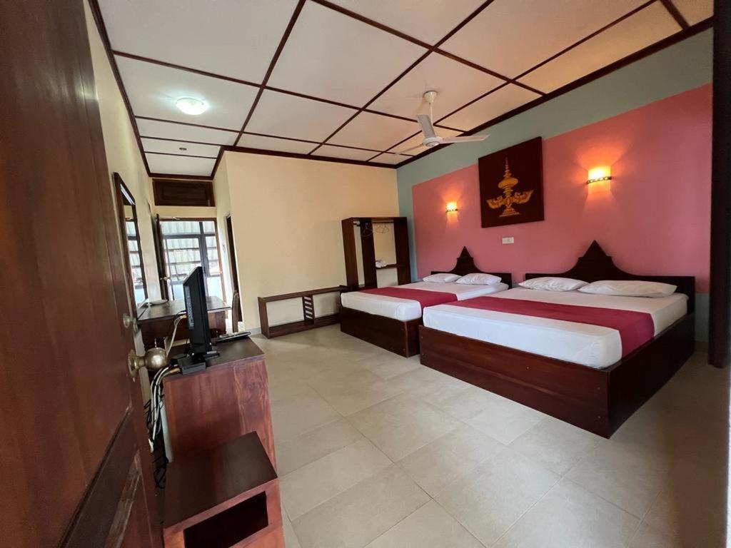 The Triangle Hotel Anuradhapura Værelse billede